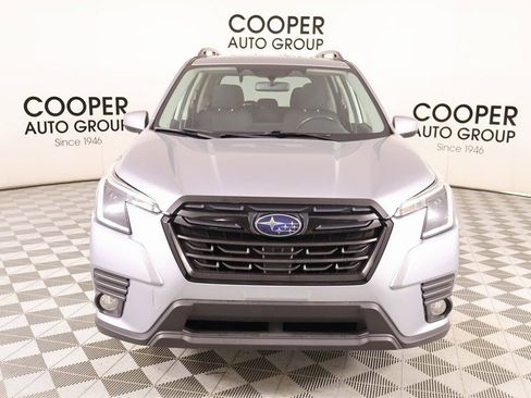 Used 2022 Subaru Forester Premium image 9