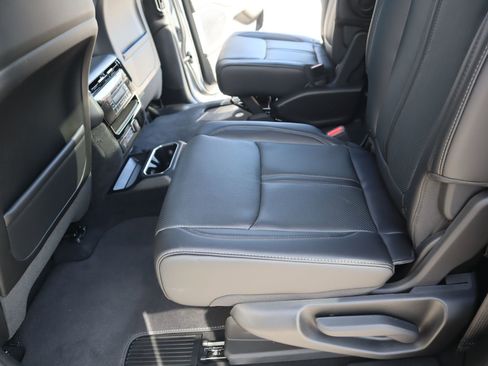New 2026 Jeep Grand Wagoneer 4WD image 13
