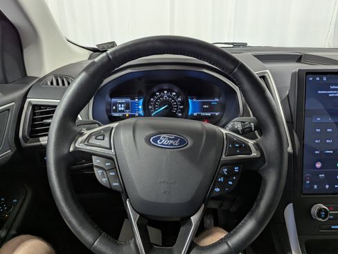 Used 2024 Ford Edge SEL w/ Convenience Package AWD/4WD image 15