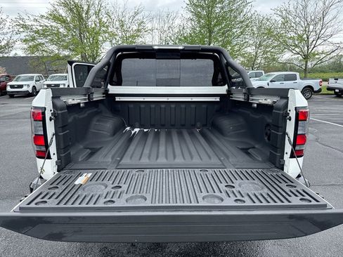Used 2024 Nissan Frontier SV w/ Hardbody Edition AWD/4WD image 23