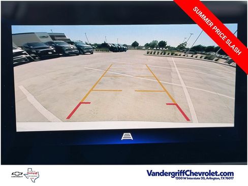 Used 2025 Chevrolet Trax LT w/ Driver Confidence Package FWD image 17