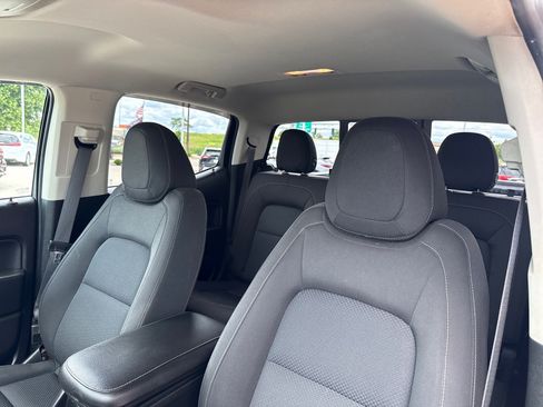 Used 2018 Chevrolet Colorado LT w/ LT Convenience Package AWD/4WD image 18