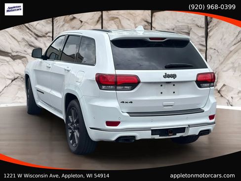 Used 2018 Jeep Grand Cherokee Overland AWD/4WD image 5