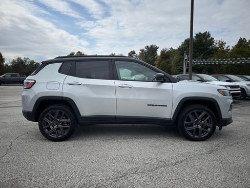 New 2026 Jeep Compass Limited image 8