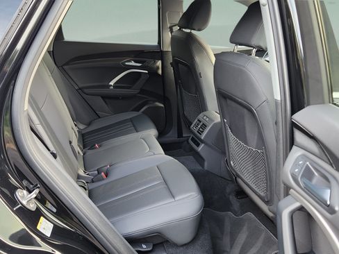 Used 2025 Audi Q5 Premium w/ Convenience Package AWD/4WD image 14