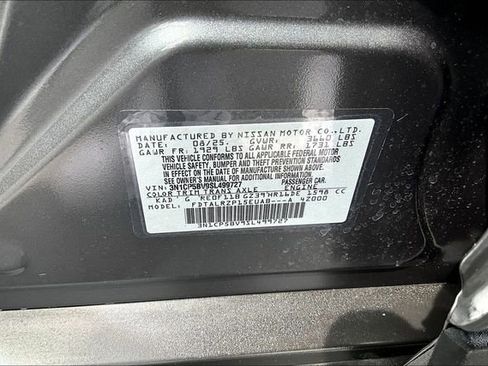 Used 2025 Nissan Kicks Play S image 18