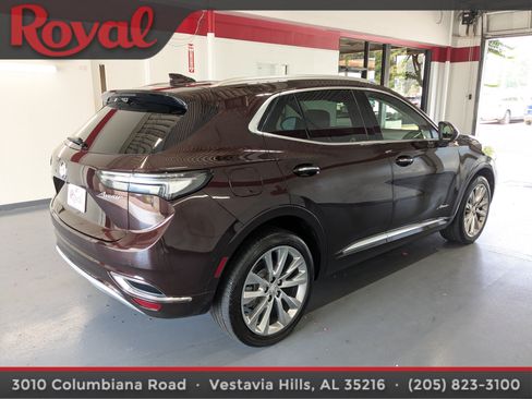 Used 2023 Buick Envision Avenir FWD image 4