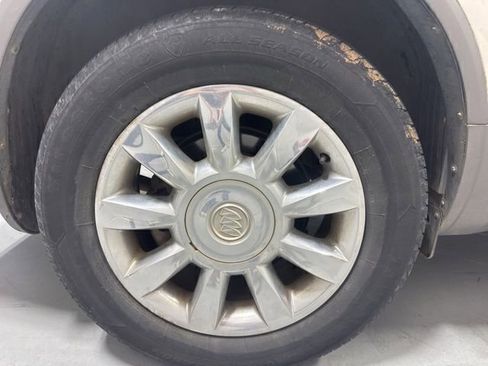 Used 2012 Buick Enclave Leather FWD image 6