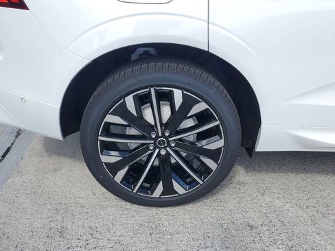 New 2026 Volvo XC60 B5 Ultra w/ Protection Package Premier AWD/4WD image 5