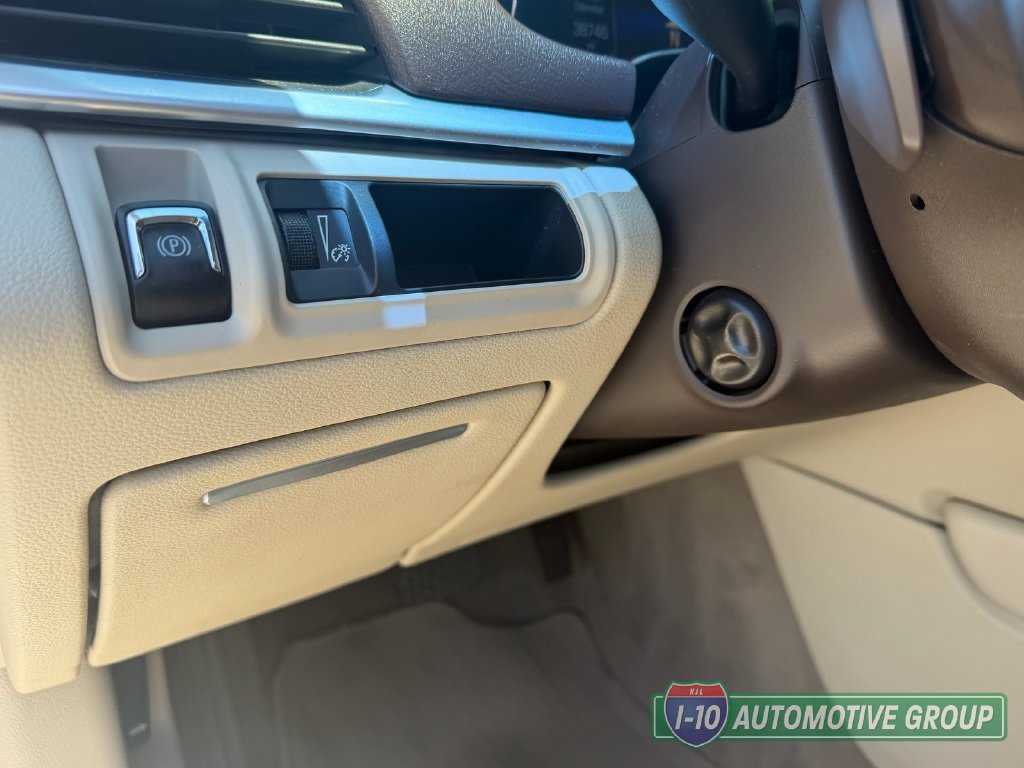 Used 2016 Cadillac XTS Luxury w/ Driver Awareness Package FWD image 26