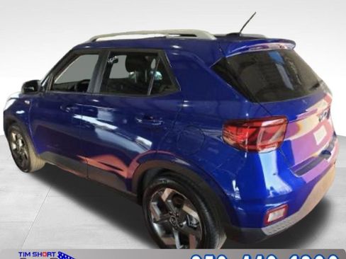 Used 2024 Hyundai Venue SEL image 6