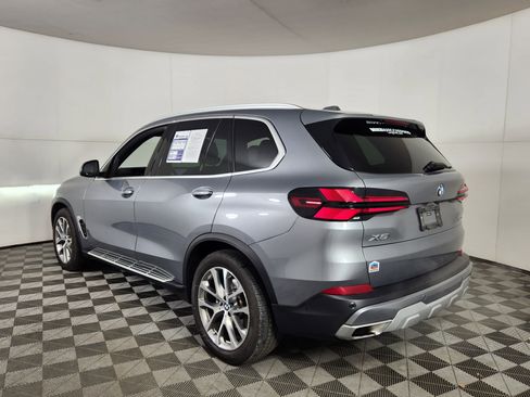 Used 2025 BMW X5 xDrive40i image 5