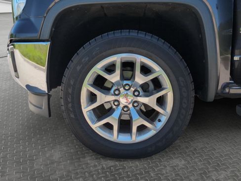Used 2015 GMC Sierra 1500 SLT w/ SLT Crew Cab Value Package AWD/4WD image 30