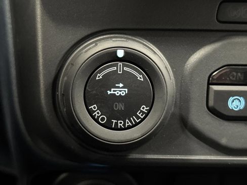 Used 2025 Ford Maverick Lariat w/ Black Appearance Package image 15