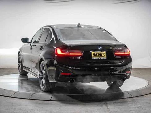 Used 2022 BMW 330e w/ Premium Package image 2