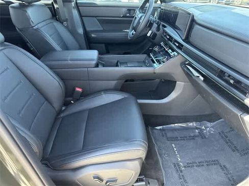 Used 2025 Hyundai Santa Fe Calligraphy image 23