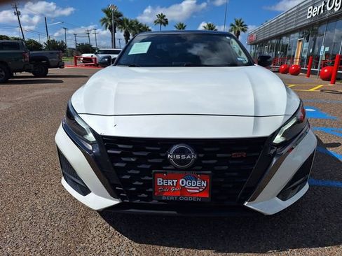 Certified 2024 Nissan Altima 2.5 SR FWD image 2