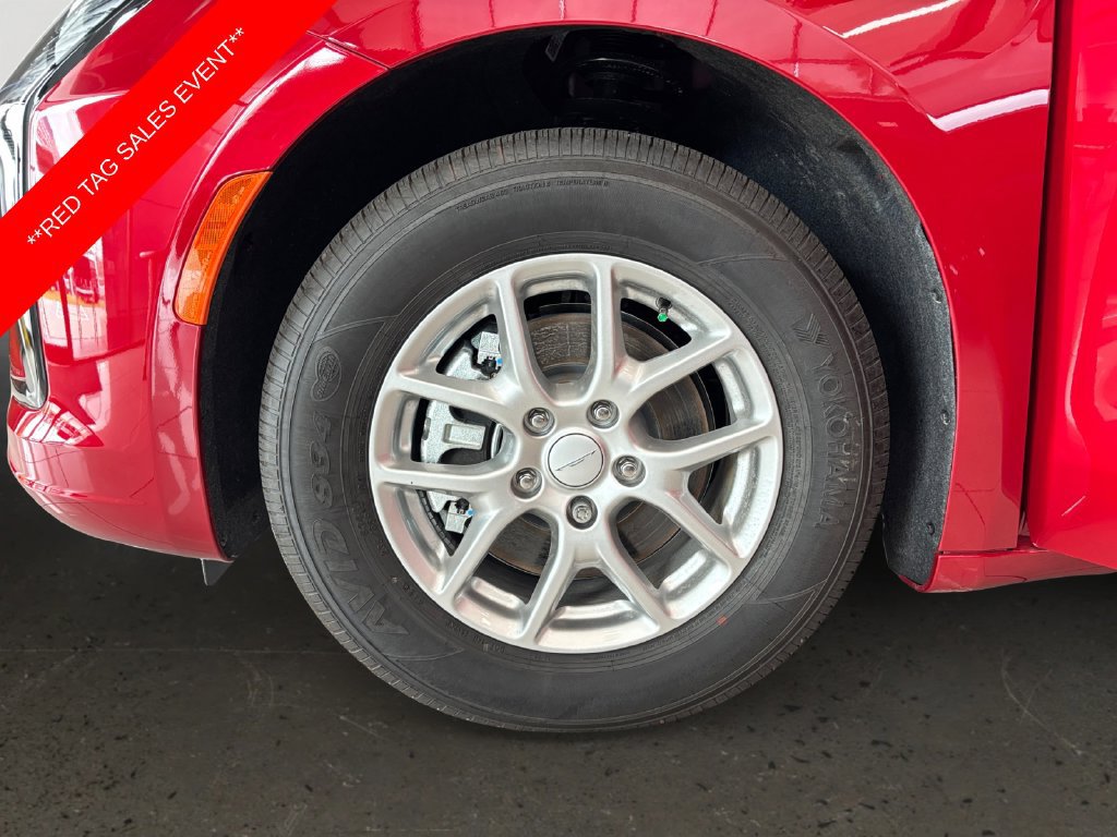 New 2027 Chrysler Pacifica Select FWD image 10