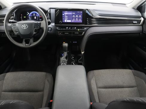 Certified 2025 Toyota Camry LE FWD image 29