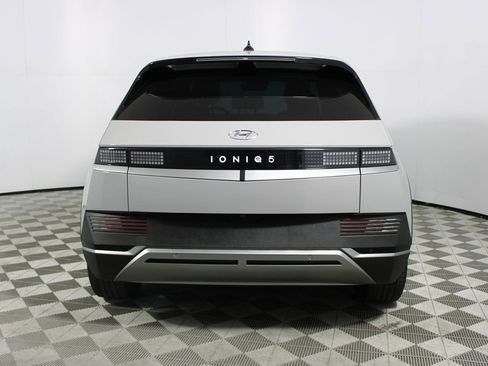 Used 2024 Hyundai Ioniq 5 SEL image 30