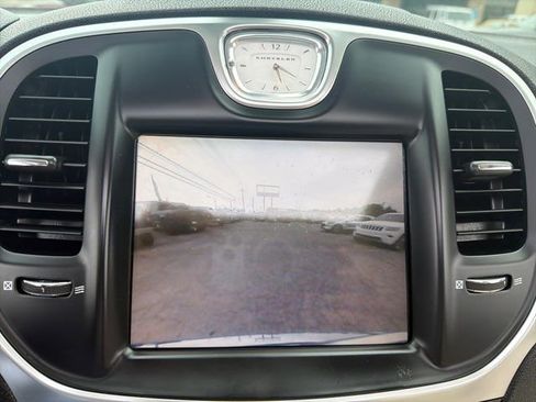 Used 2015 Chrysler 300 C RWD image 24