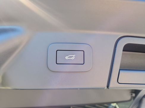 New 2026 Land Rover Range Rover Velar S image 14