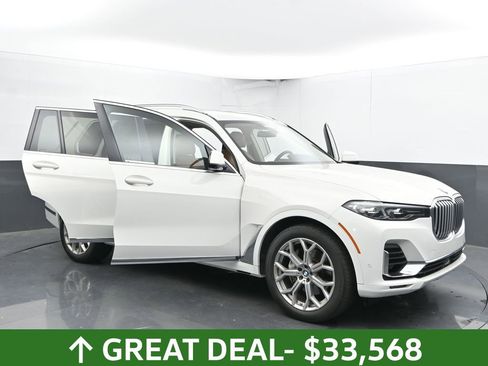 Used 2022 BMW X7 xDrive40i w/ Executive Package image 53