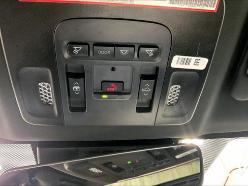 Used 2025 Toyota Camry XSE image 26