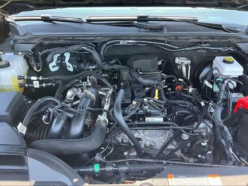 Used 2024 Ford Ranger XLT AWD/4WD image 7