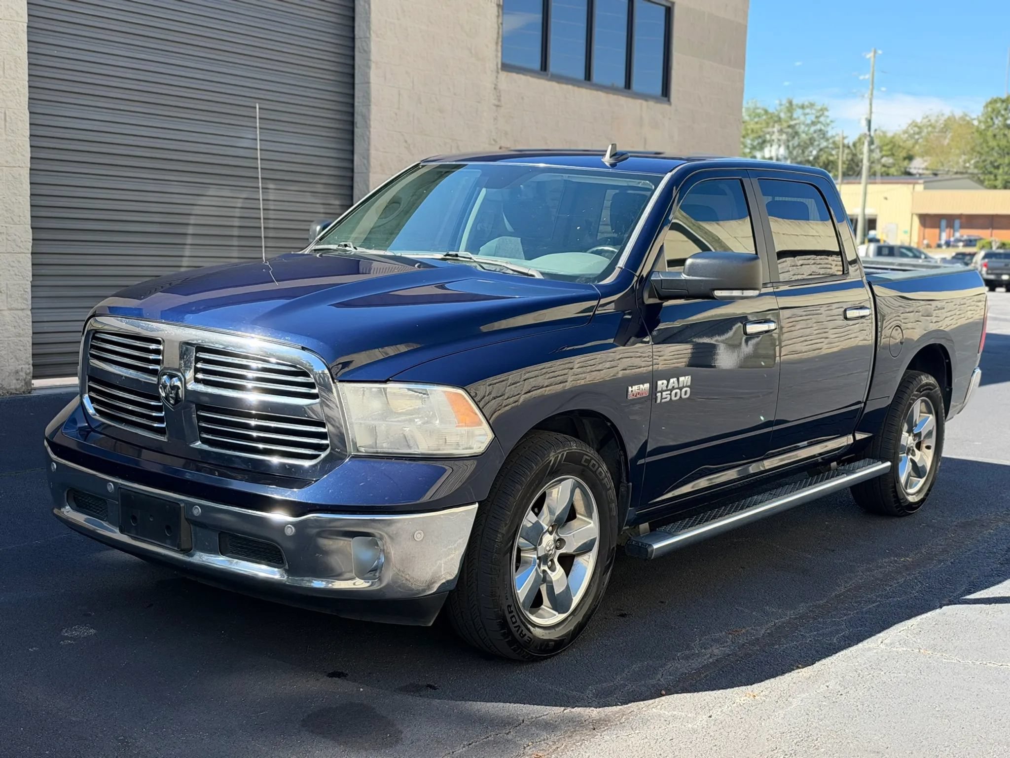 Used 2017 RAM 1500 Lone Star RWD image 2
