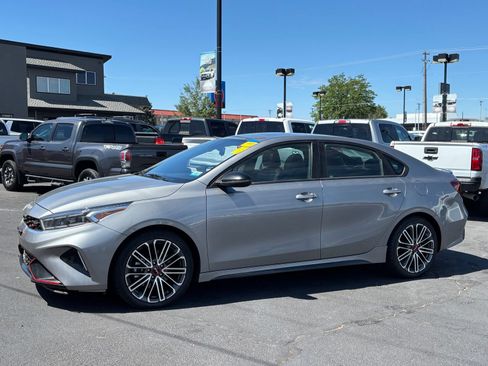 Used 2022 Kia Forte GT FWD image 3