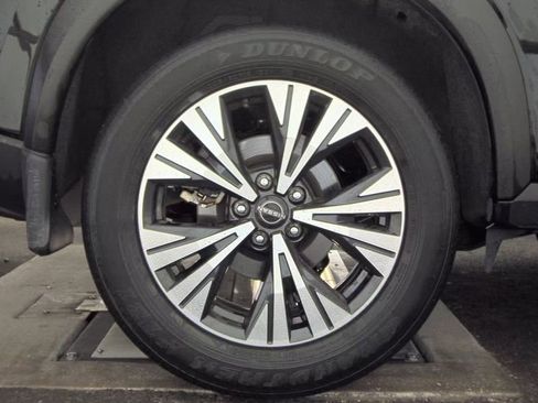 Used 2023 Nissan Rogue SV w/ SV Premium B Package AWD/4WD image 12