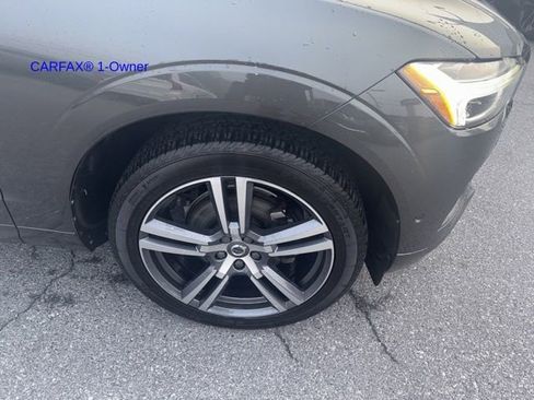 Used 2018 Volvo XC60 T5 Momentum w/ Convenience Package AWD/4WD image 2