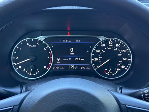 Used 2024 Nissan Sentra SV FWD image 34