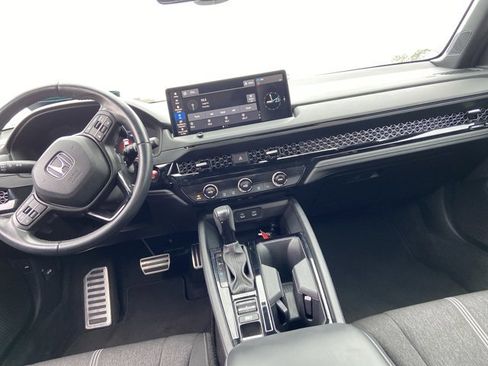 Used 2023 Honda Accord Sport image 14