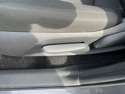 Used 2025 Toyota RAV4 LE image 22