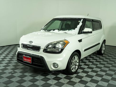 Used 2012 Kia Soul + image 3