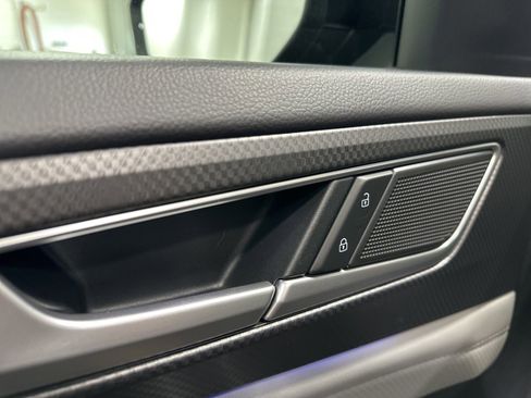 Certified 2025 Volkswagen Atlas Peak Edition SE image 20