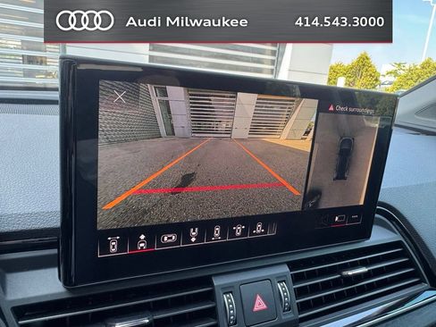 Used 2023 Audi Q5 2.0T Premium Plus w/ Premium Plus Package AWD/4WD image 22