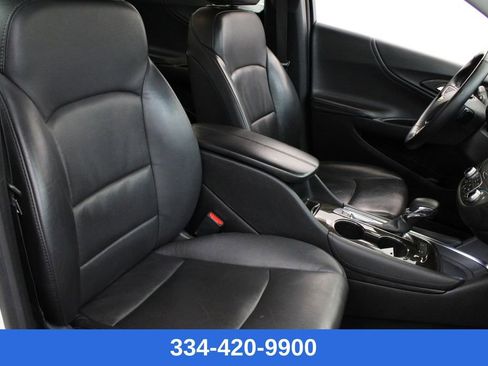 Used 2024 Chevrolet Malibu LT image 21