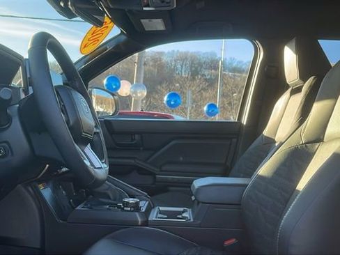 Used 2025 Toyota 4Runner TRD Off-Road Premium image 9
