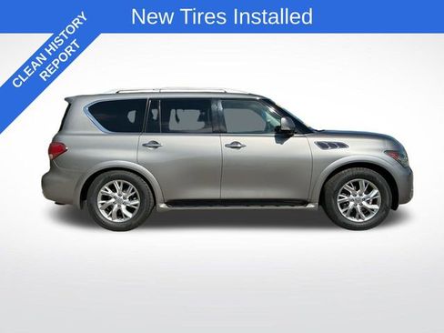 Used 2011 INFINITI QX56 4WD w/ Theater Pkg image 2