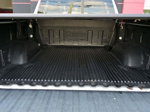 Used 2020 Chevrolet Silverado 1500 LT image 12