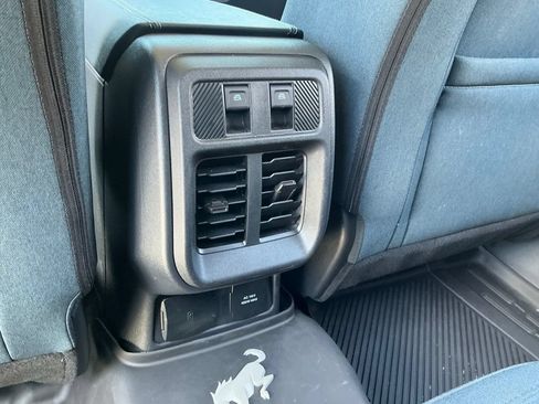 Used 2025 Ford Bronco Heritage Edition AWD/4WD image 30