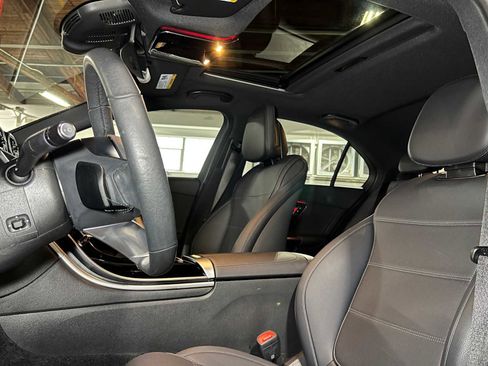 Used 2025 Mercedes-Benz C 300 4MATIC Sedan image 24