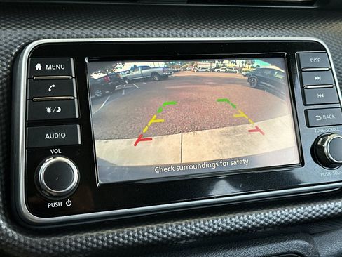 Used 2019 Nissan Kicks S image 20