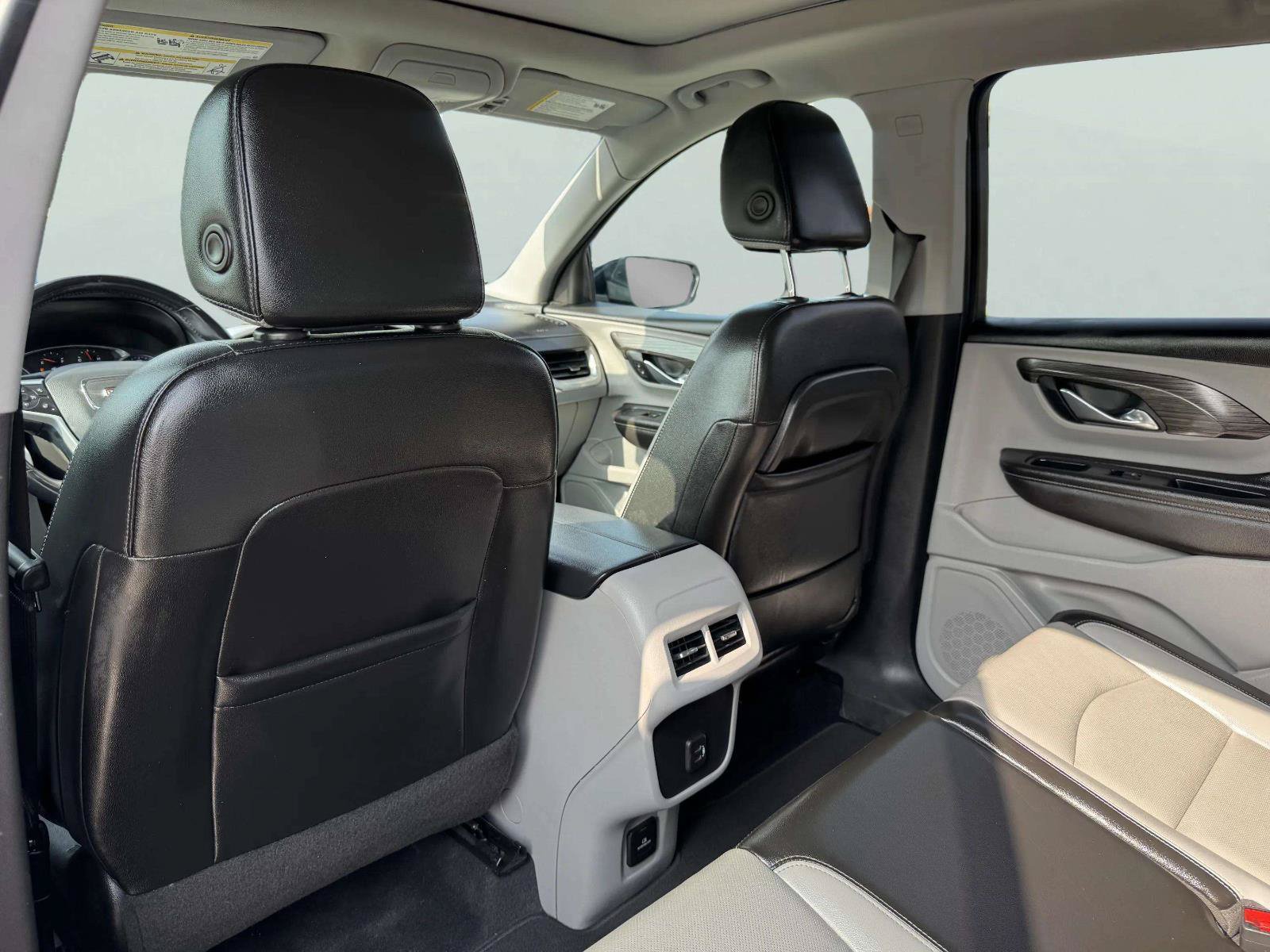Used 2022 GMC Terrain SLT w/ Infotainment Package II AWD/4WD image 40