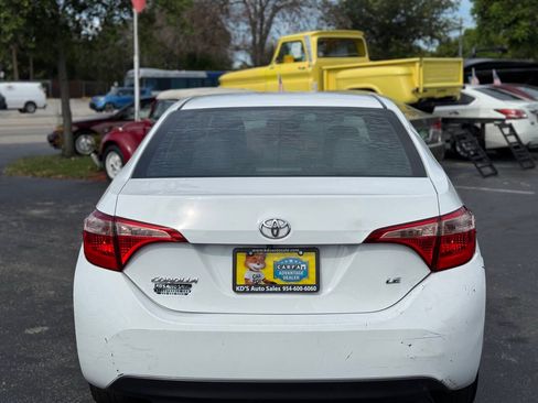 Used 2018 Toyota Corolla LE FWD image 4