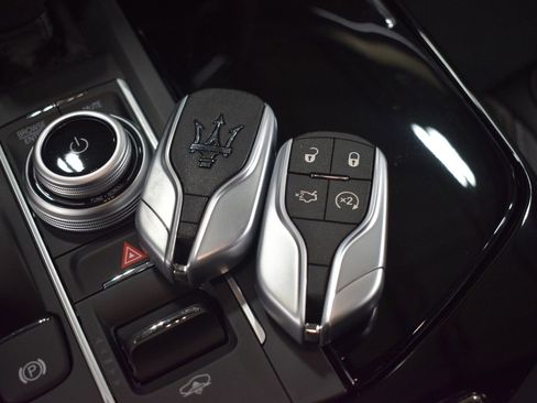 Certified 2023 Maserati Levante Modena AWD/4WD image 41