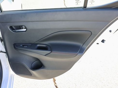 New 2025 Nissan Versa SR image 18